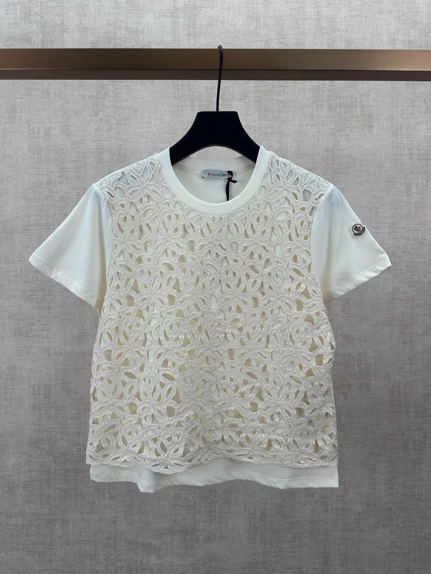 SS 26 T White Sizes：S.M.L